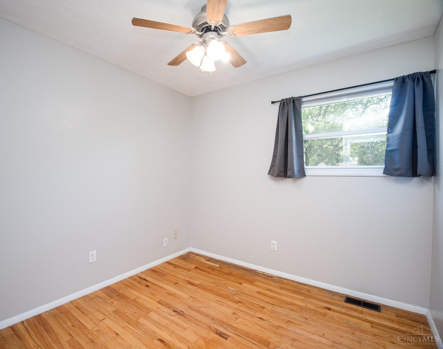 2446 Bracebridge Drive