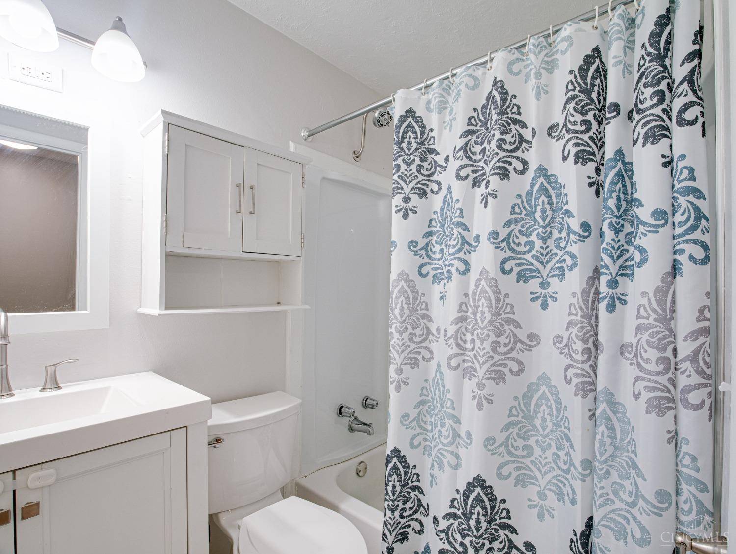 2446 Bracebridge Drive