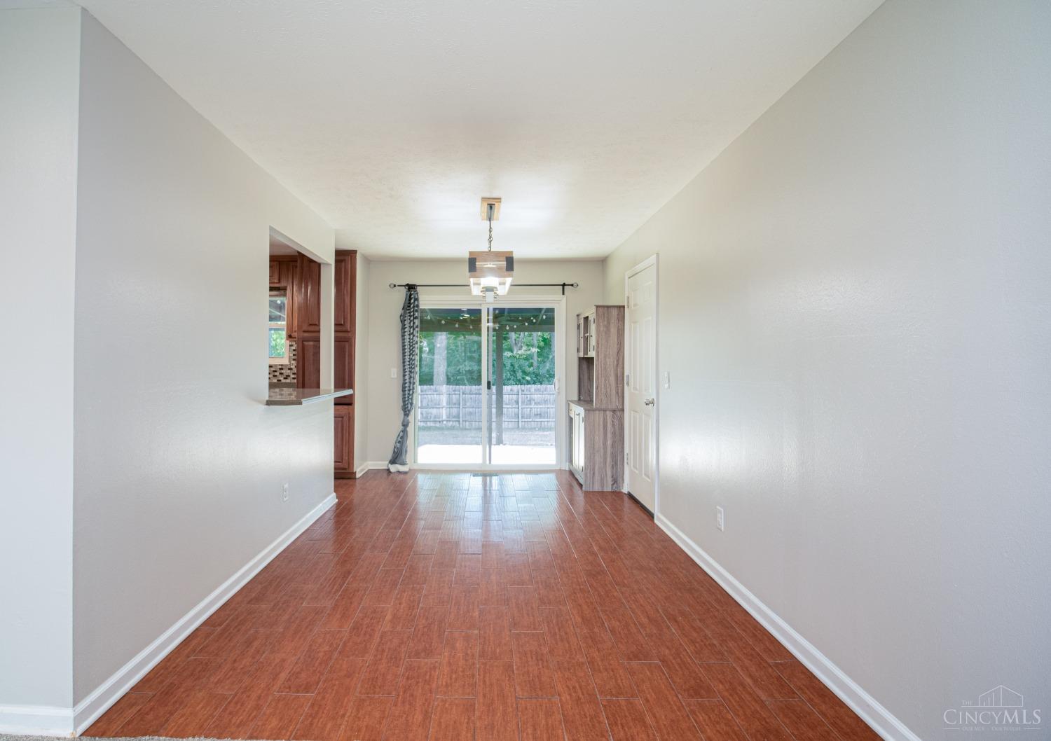 2446 Bracebridge Drive