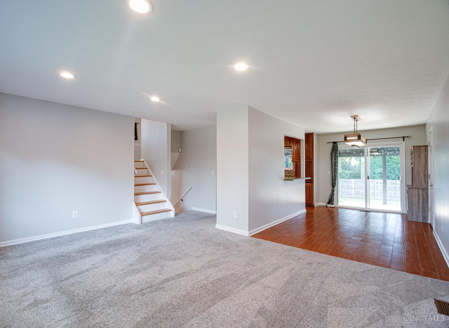 2446 Bracebridge Drive