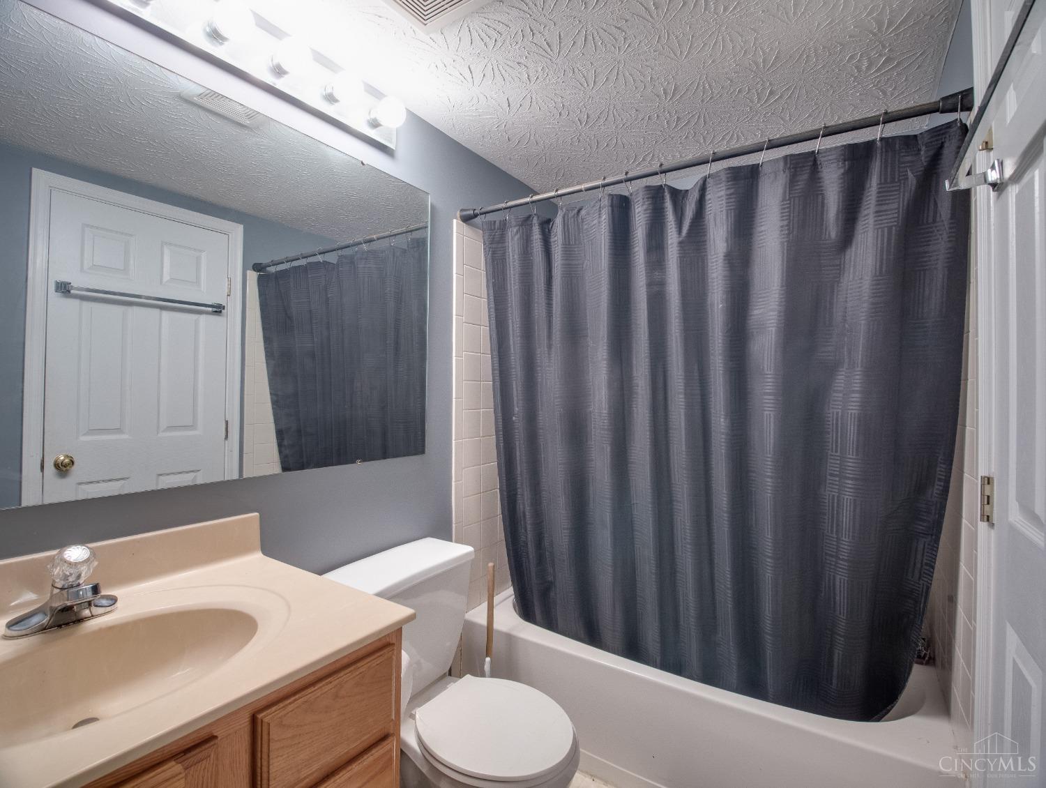 4271 Defender Drive 106