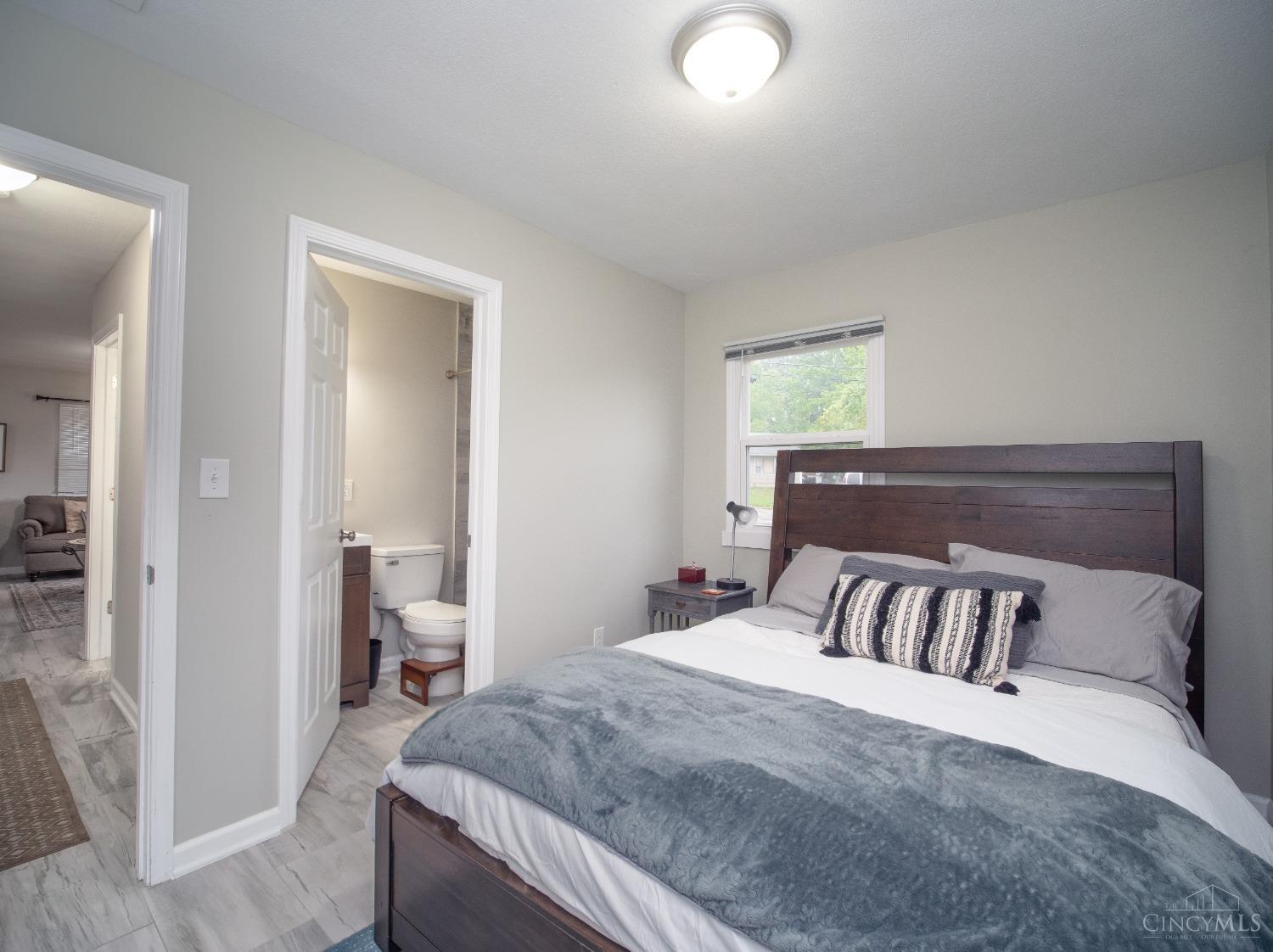1009 Lindale Court