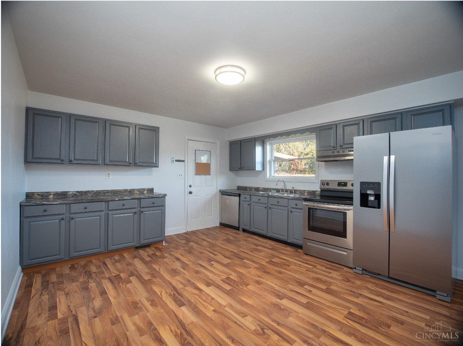 5524 Glendell Drive