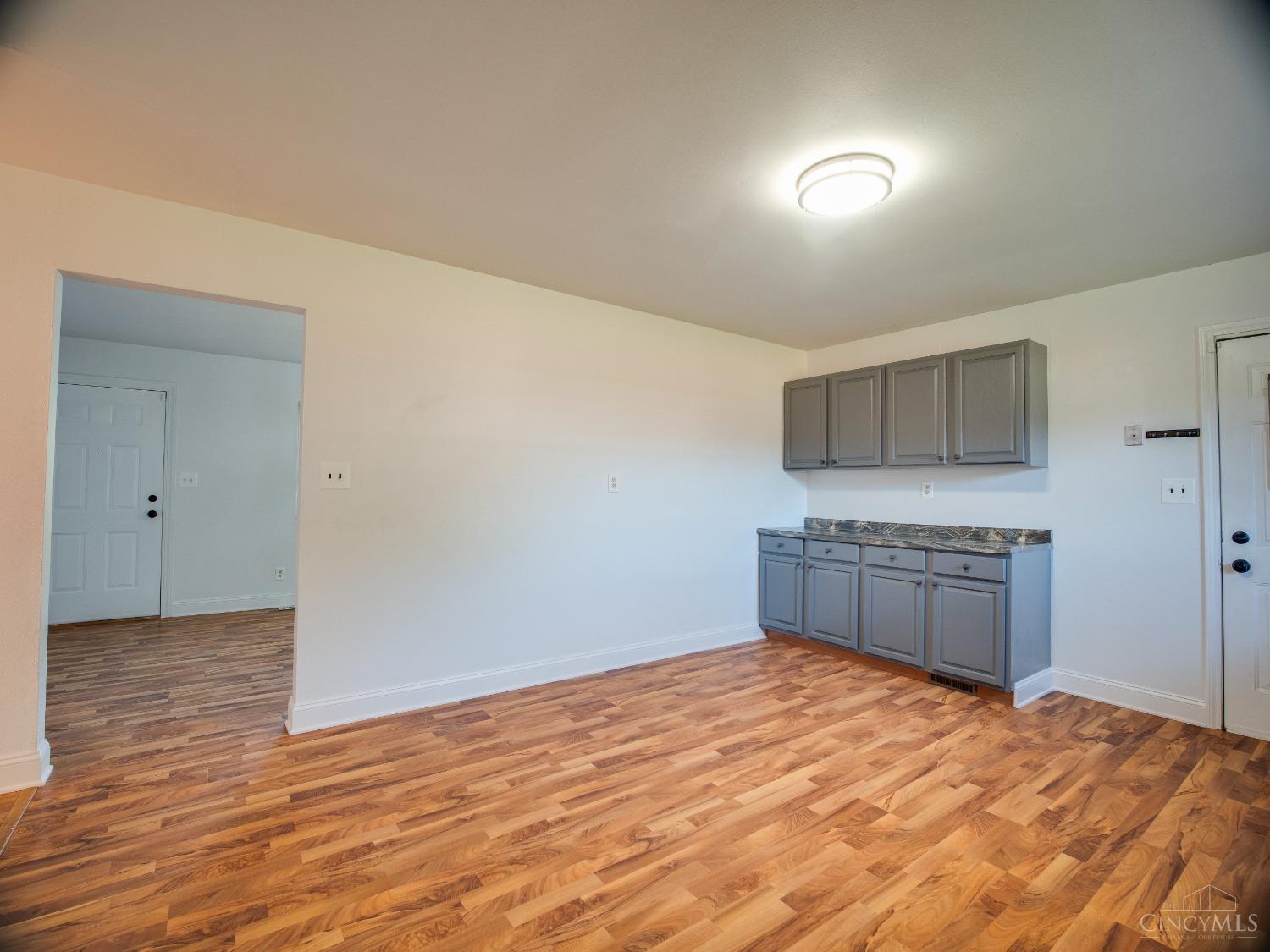 5524 Glendell Drive