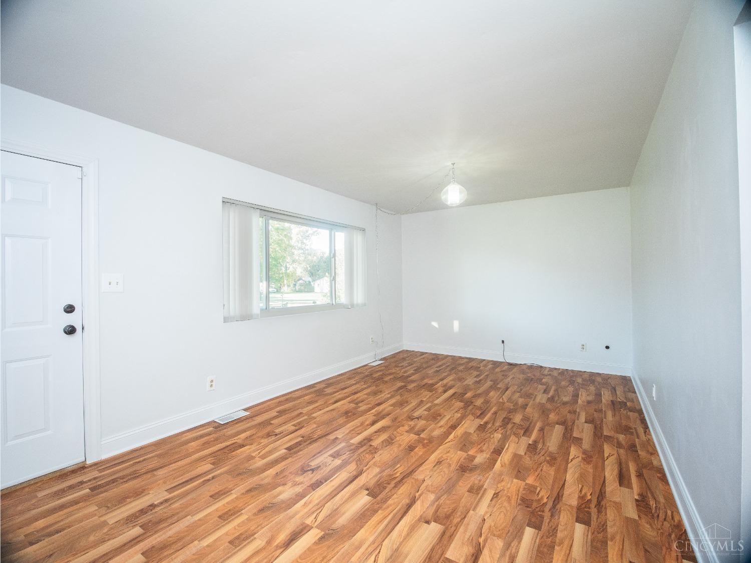 5524 Glendell Drive