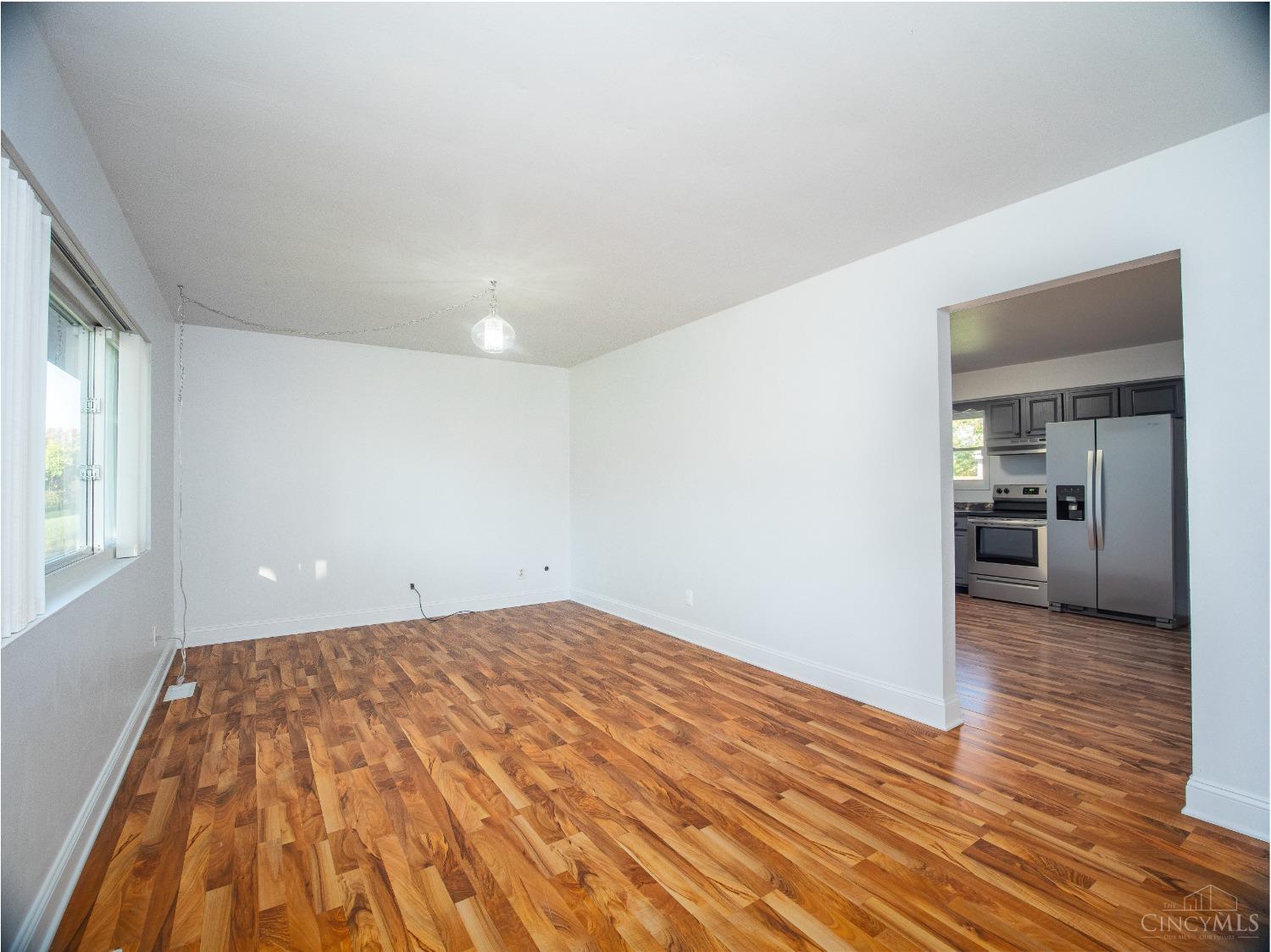 5524 Glendell Drive