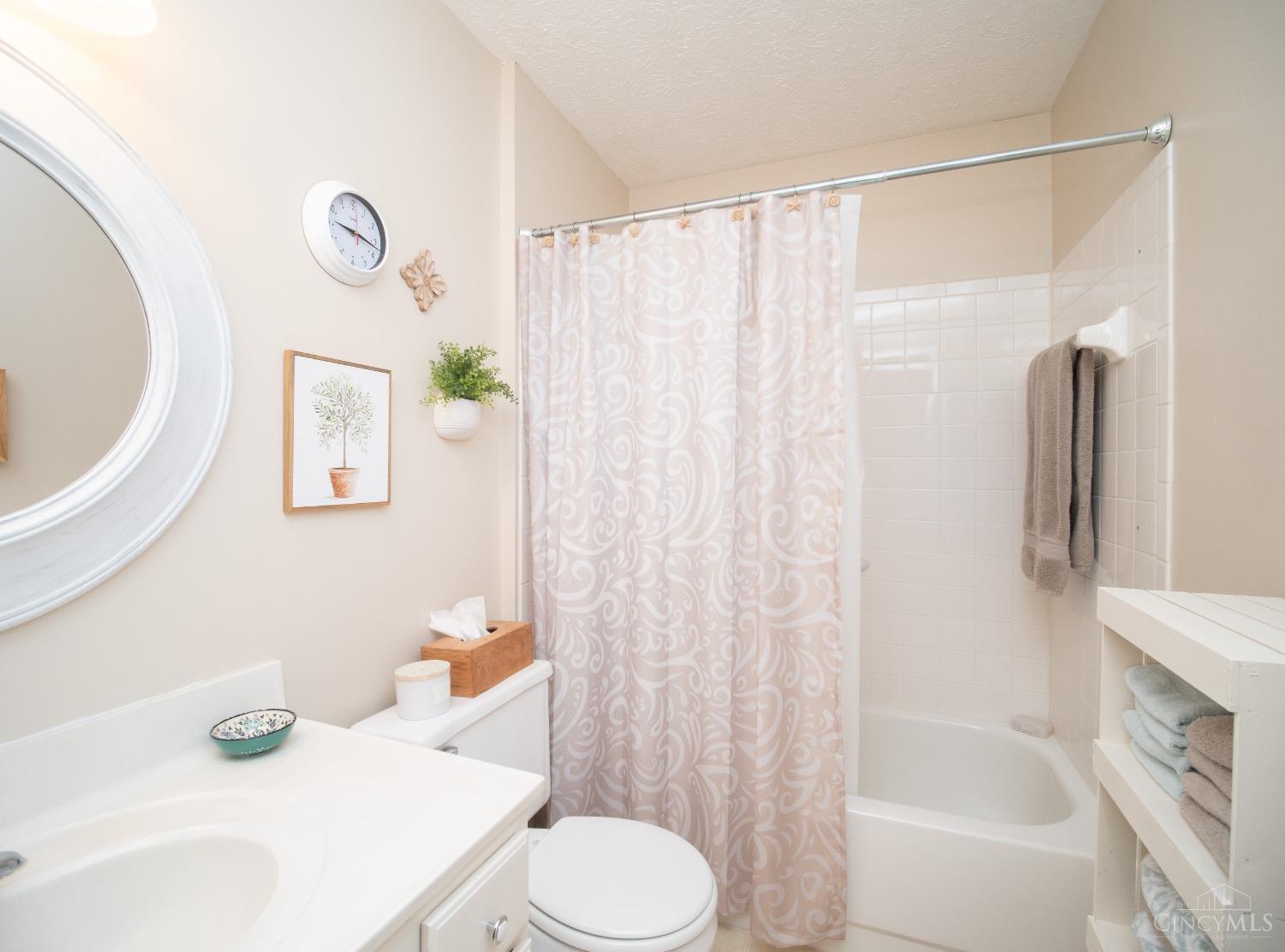 7716 Ottawa Lane 240