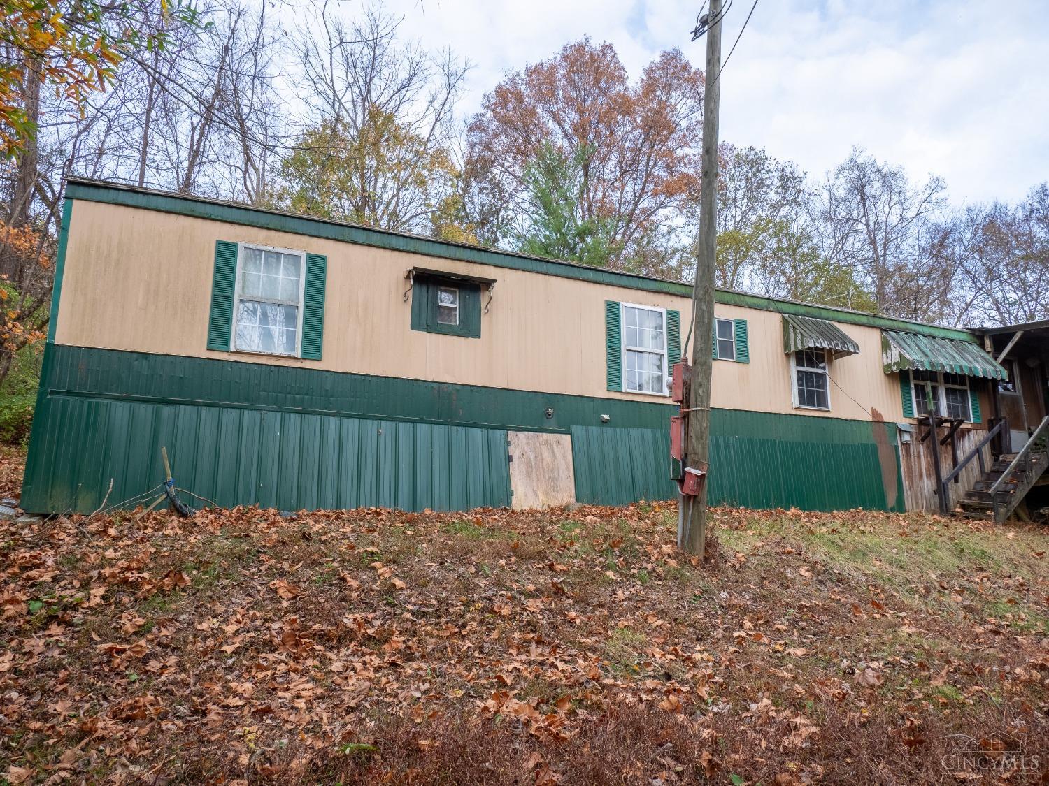 733 Maple Creek Road