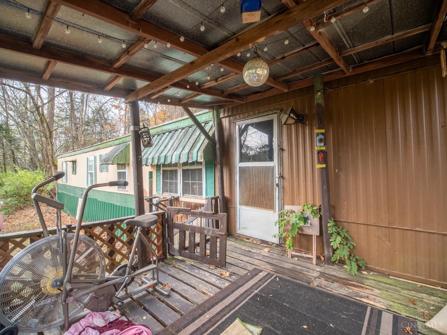 733 Maple Creek Road
