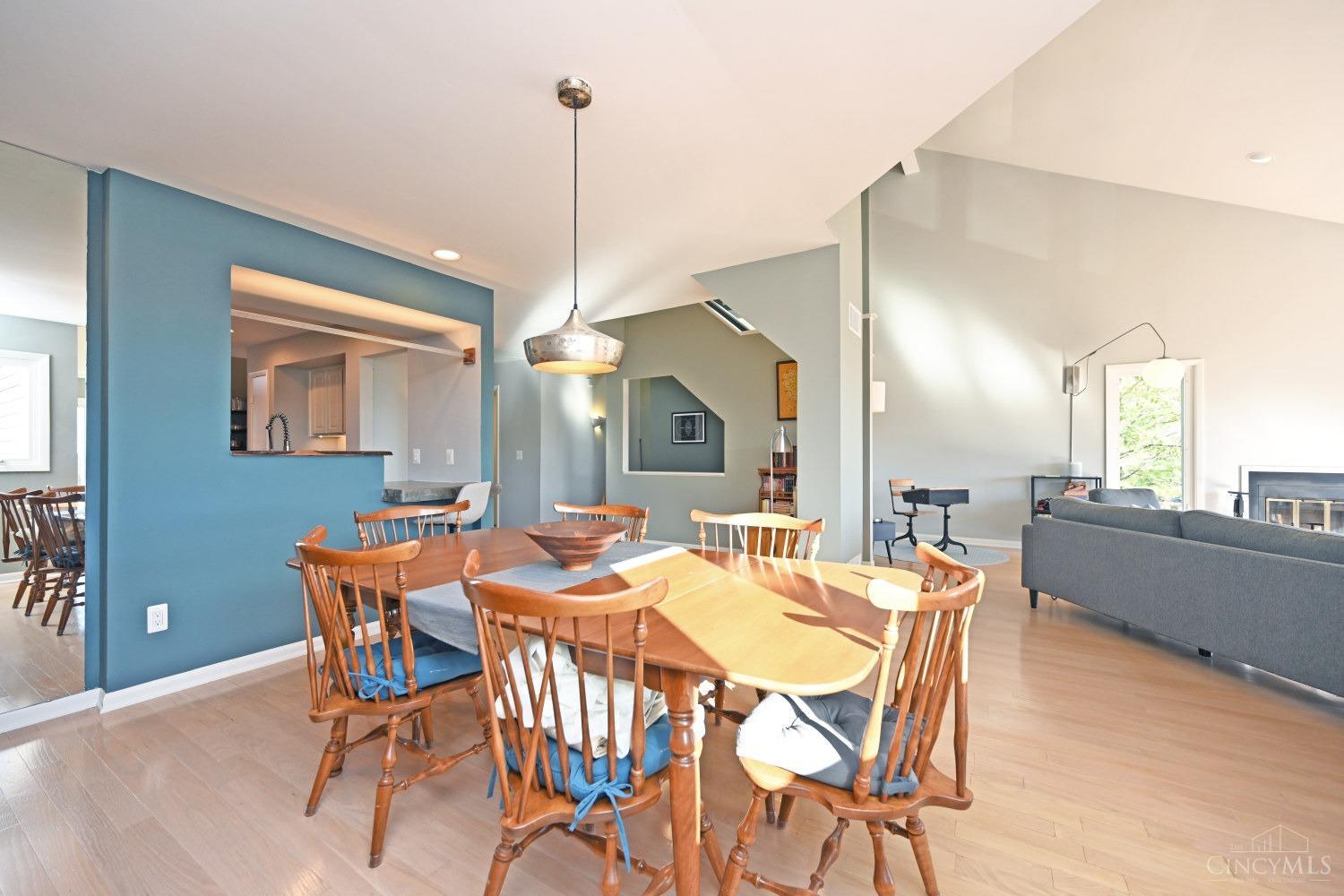 2600 Cleinview Avenue Unit: 8