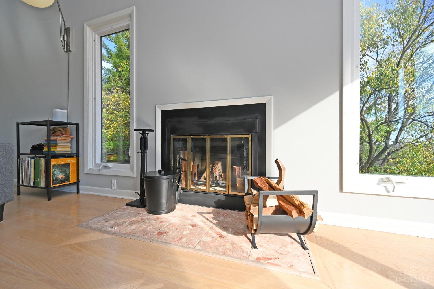 2600 Cleinview Avenue Unit: 8