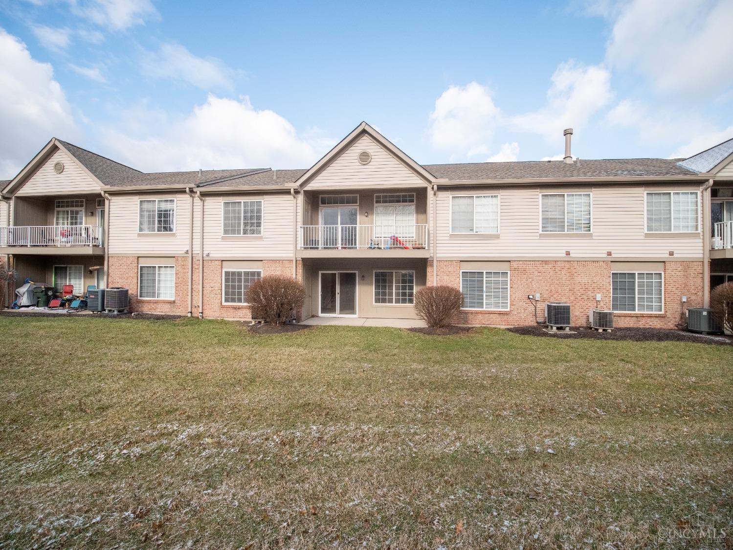 6283 Lakesprings Drive