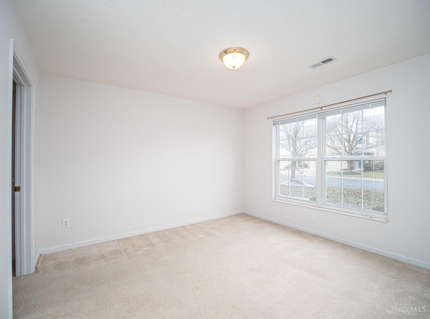 6283 Lakesprings Drive