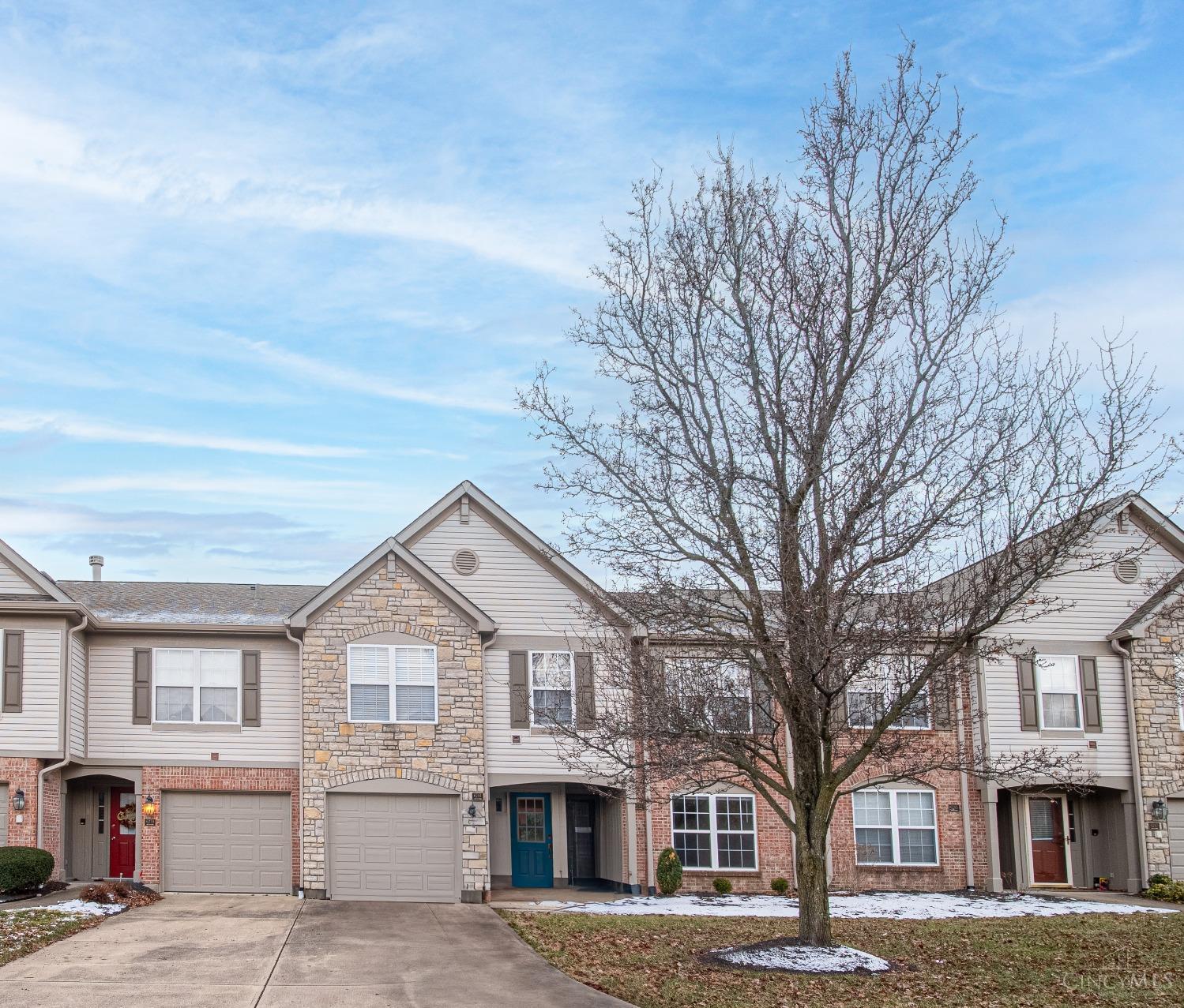 6283 Lakesprings Drive