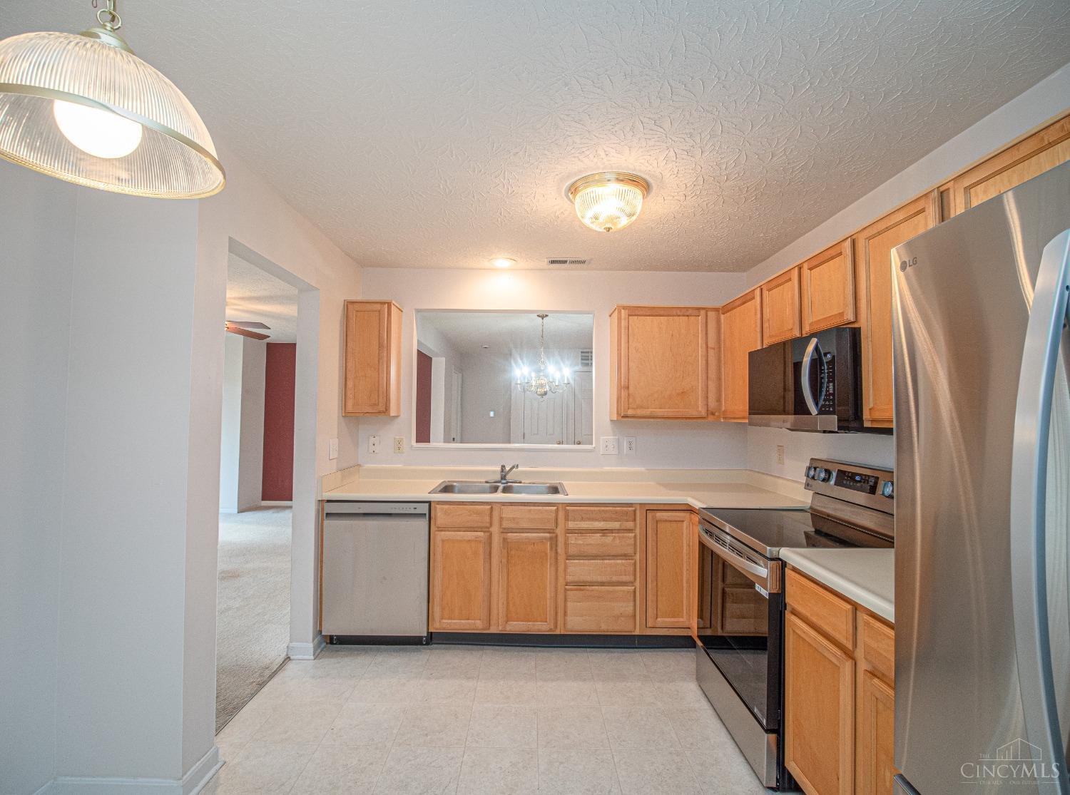 6283 Lakesprings Drive