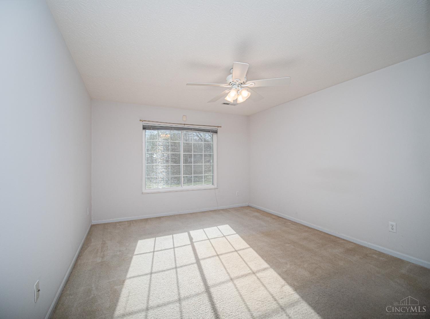 6283 Lakesprings Drive