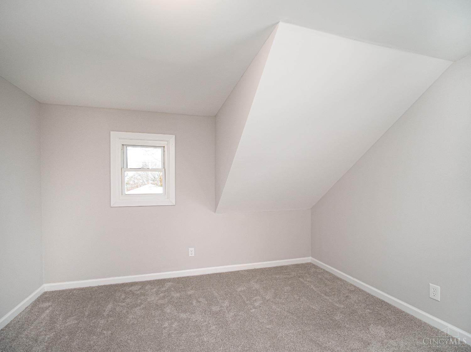 3264 Lakeview Street