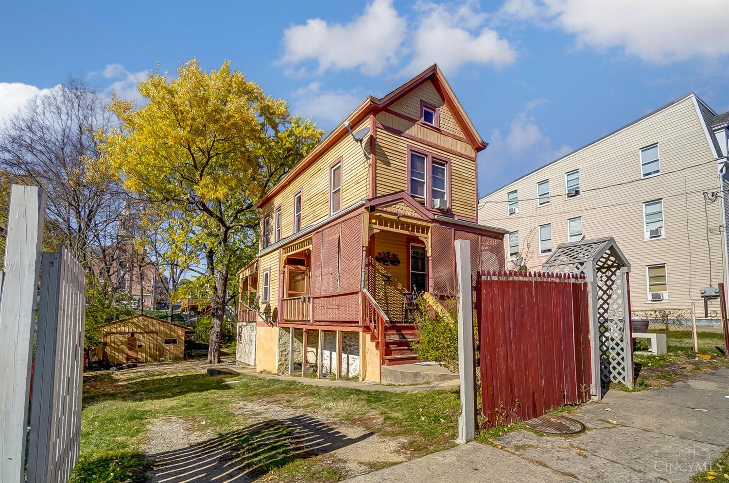 939 Wells Street