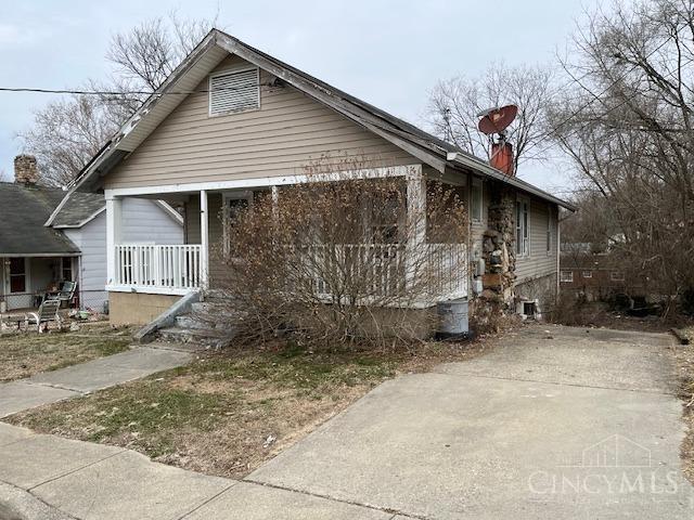 62 Ridge Avenue
