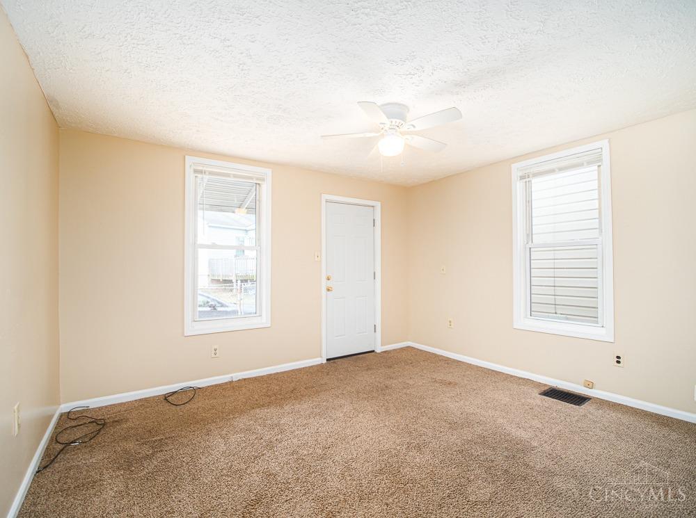 2552 Ring Place