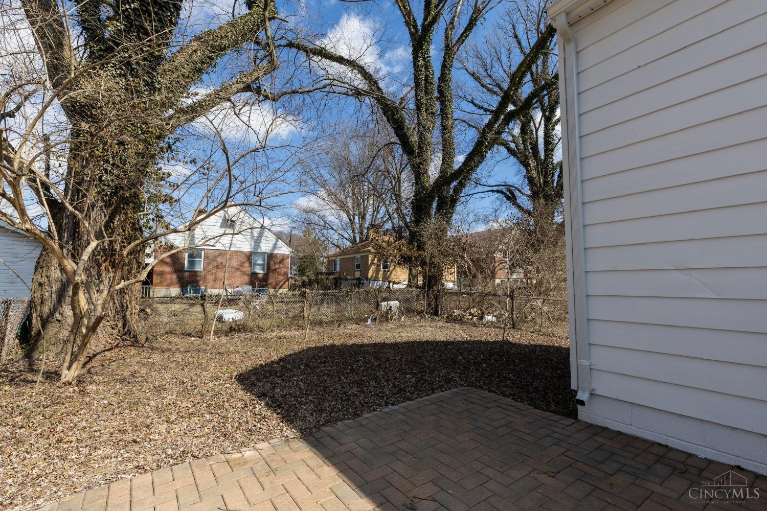 2440 St Albans Avenue