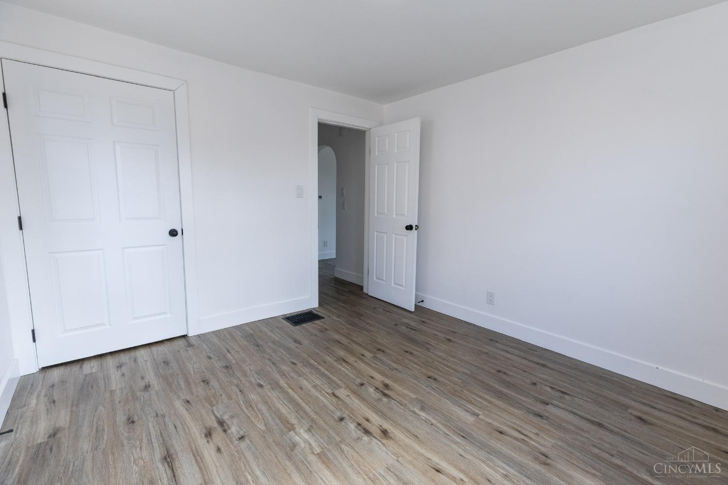 2440 St Albans Avenue