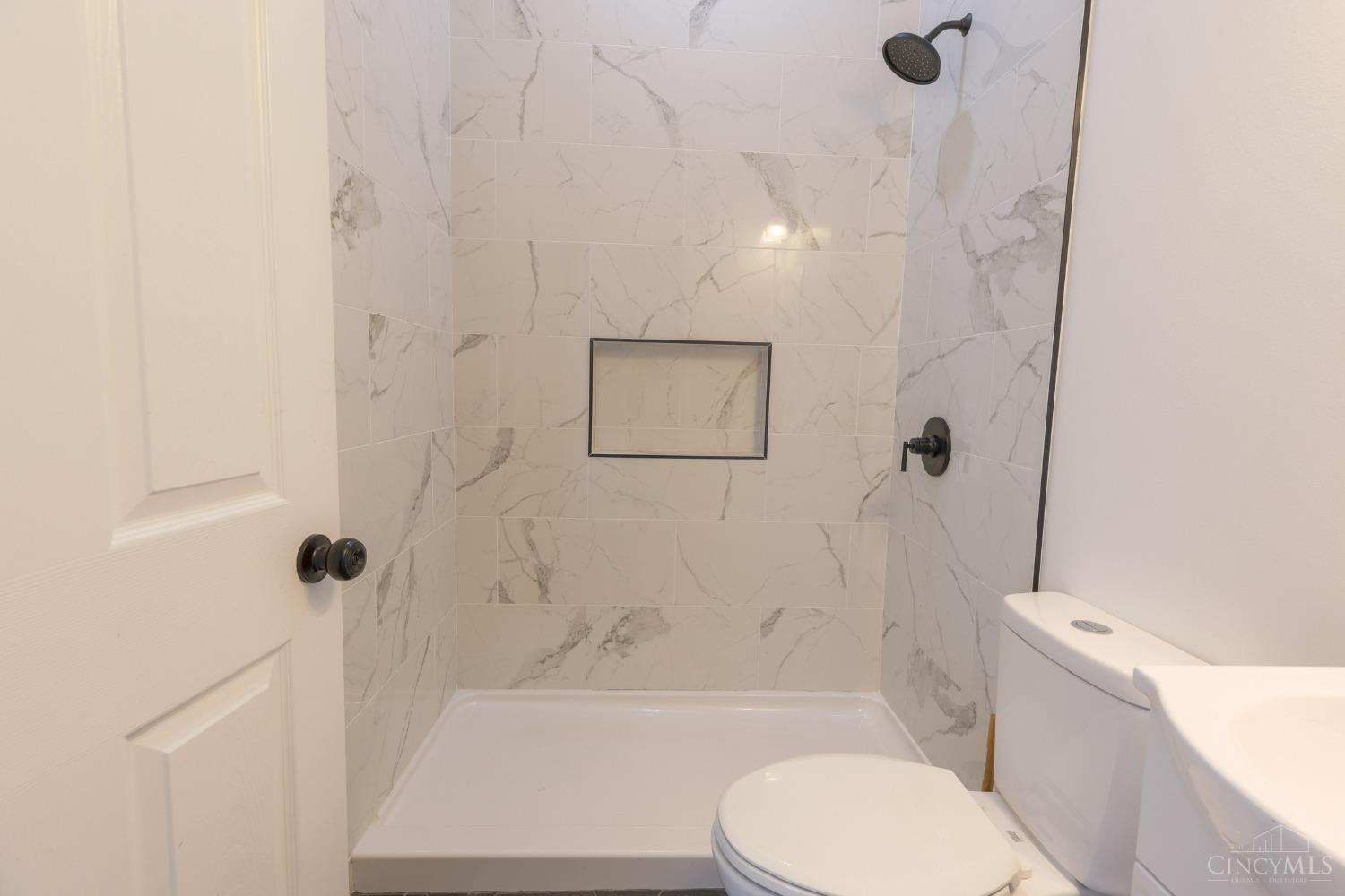 2440 St Albans Avenue