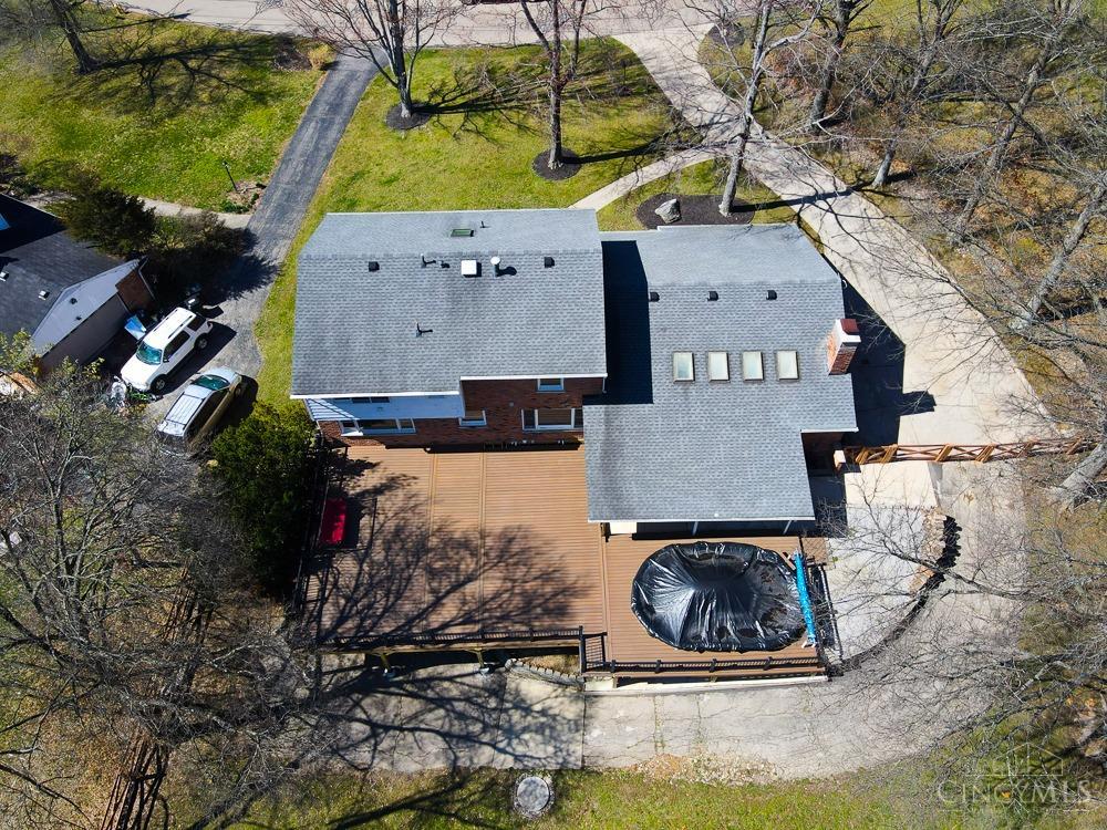 6042 Eastridge Lane