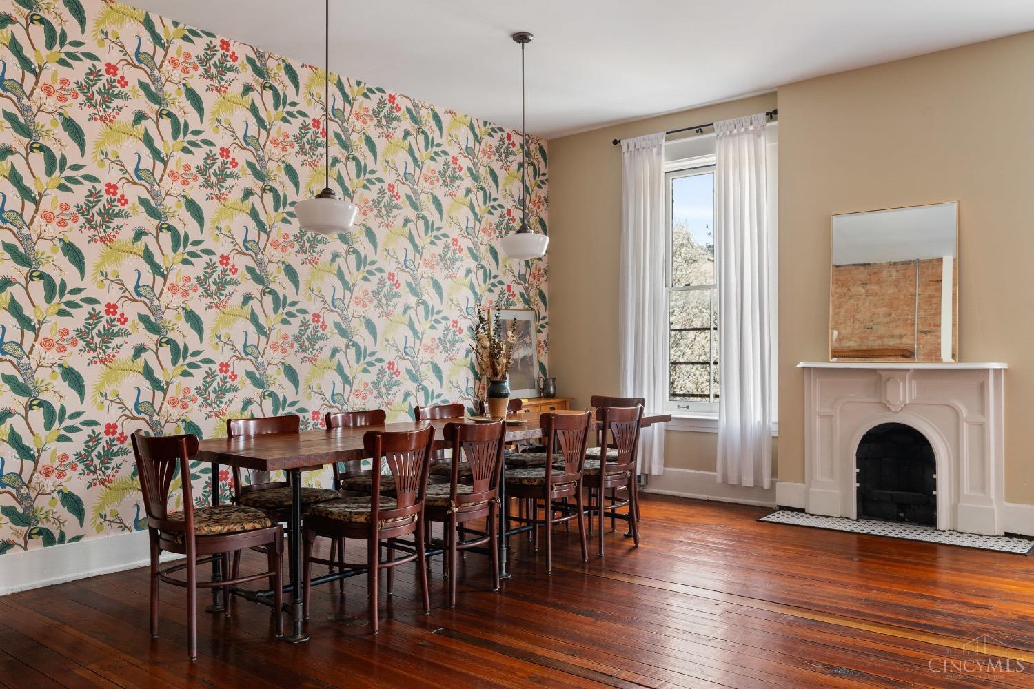 1420 Main Street Unit: 3F