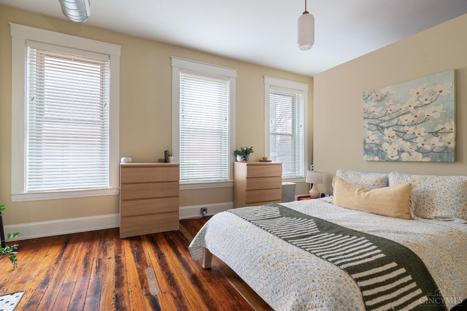 1420 Main Street Unit: 3F