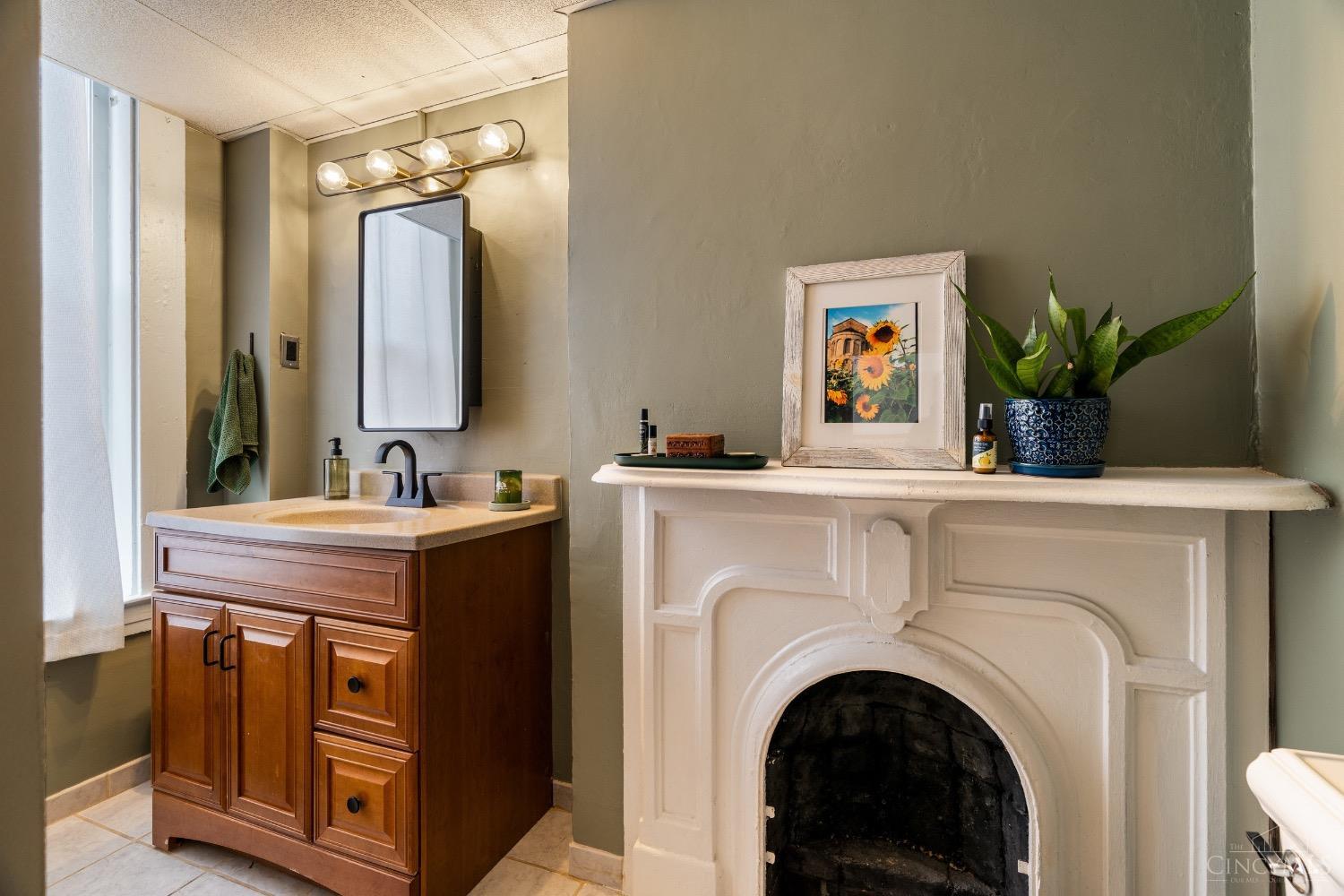 1420 Main Street Unit: 3F