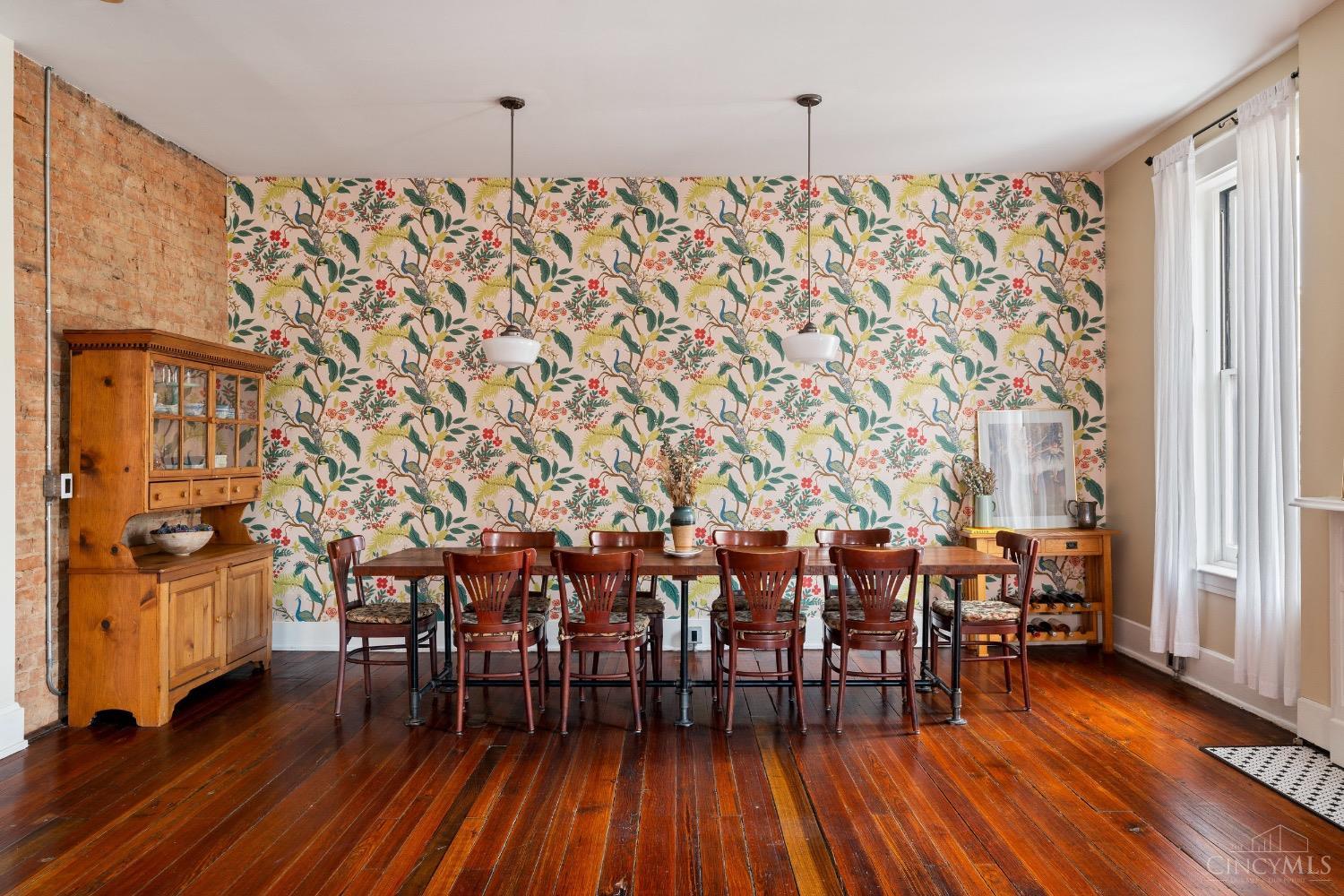 1420 Main Street Unit: 3F