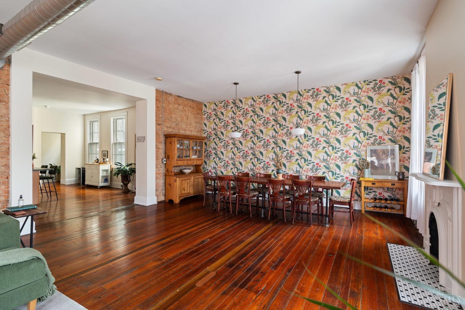 1420 Main Street Unit: 3F