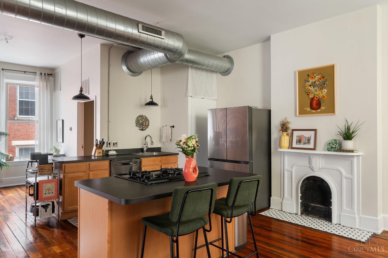 1420 Main Street Unit: 3F