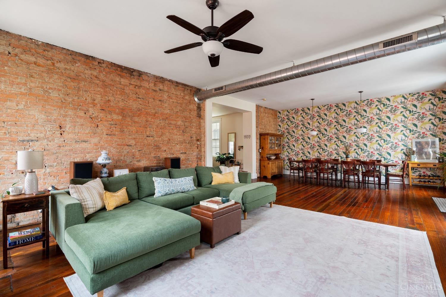 1420 Main Street Unit: 3F