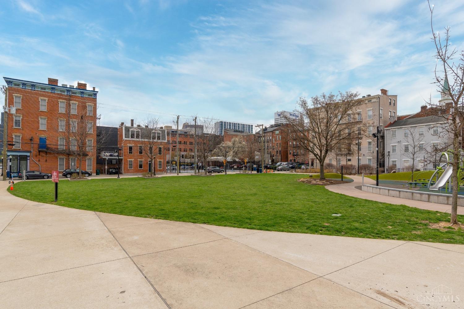 1420 Main Street Unit: 3F