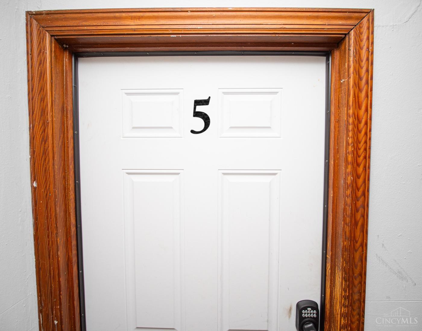 526 Riddle Crest Lane