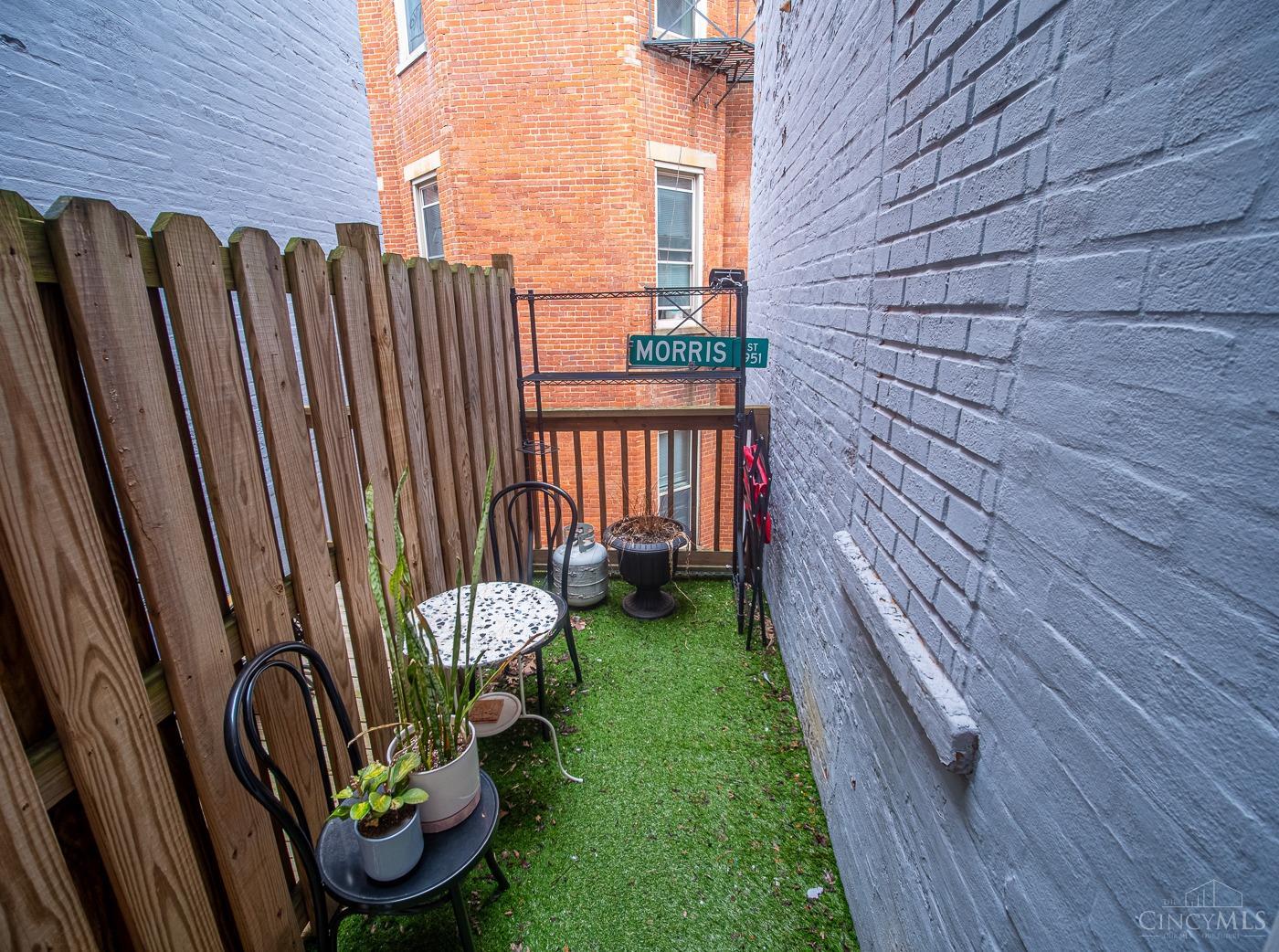 2100 Sinton Avenue 15