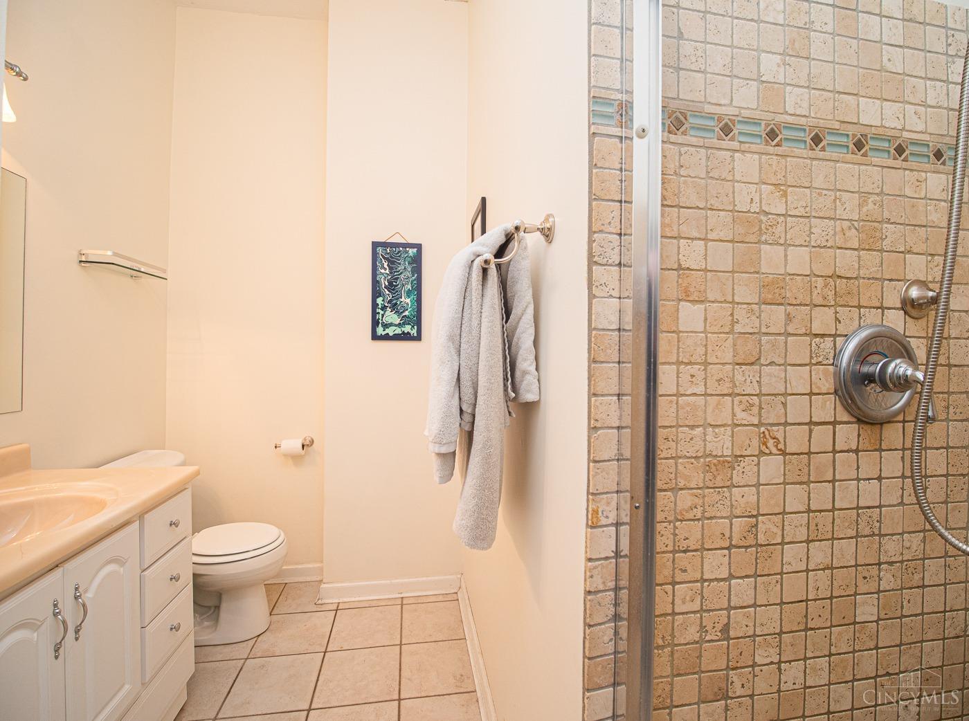 2100 Sinton Avenue 15