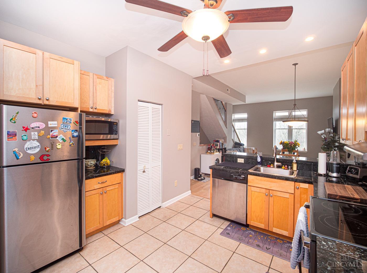 2100 Sinton Avenue 15