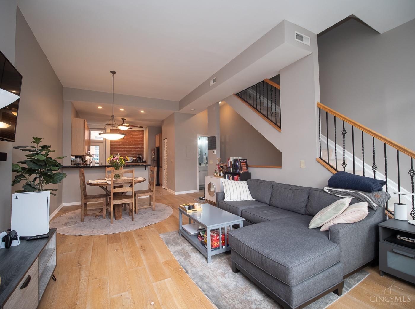 2100 Sinton Avenue 15