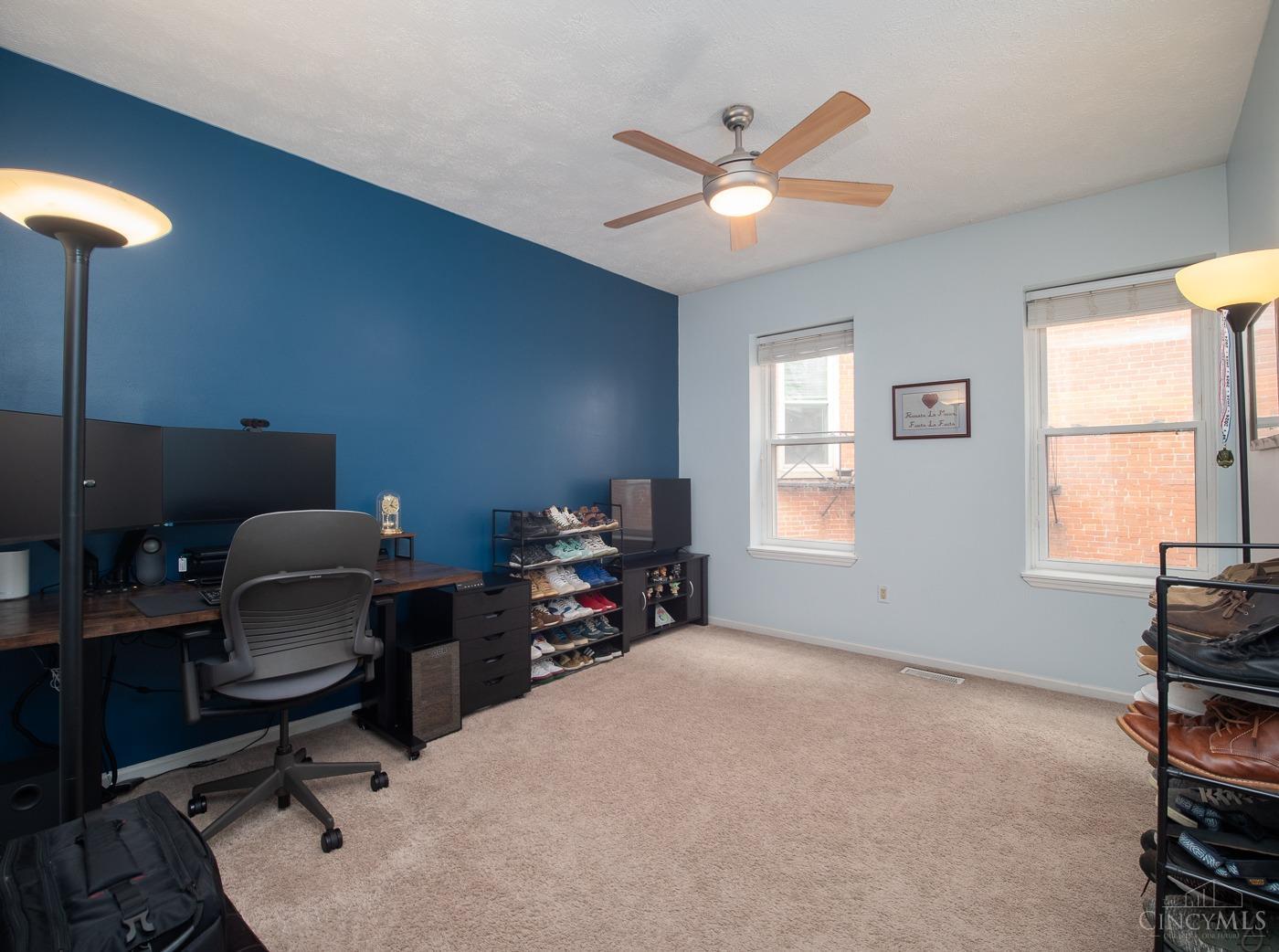 2100 Sinton Avenue 15