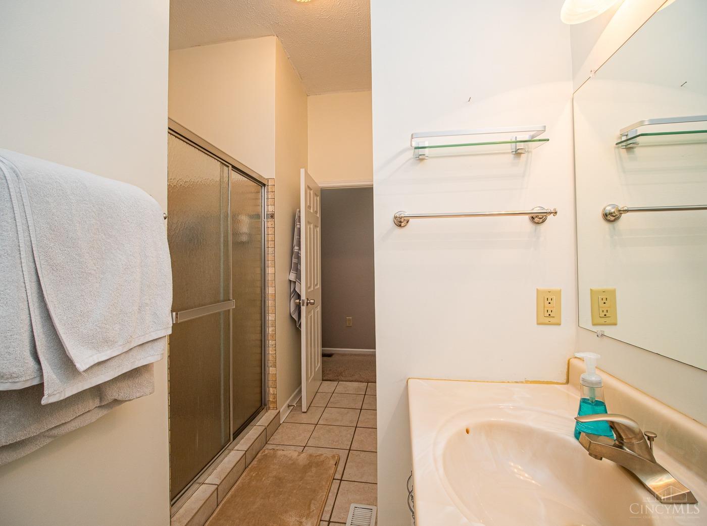 2100 Sinton Avenue 15