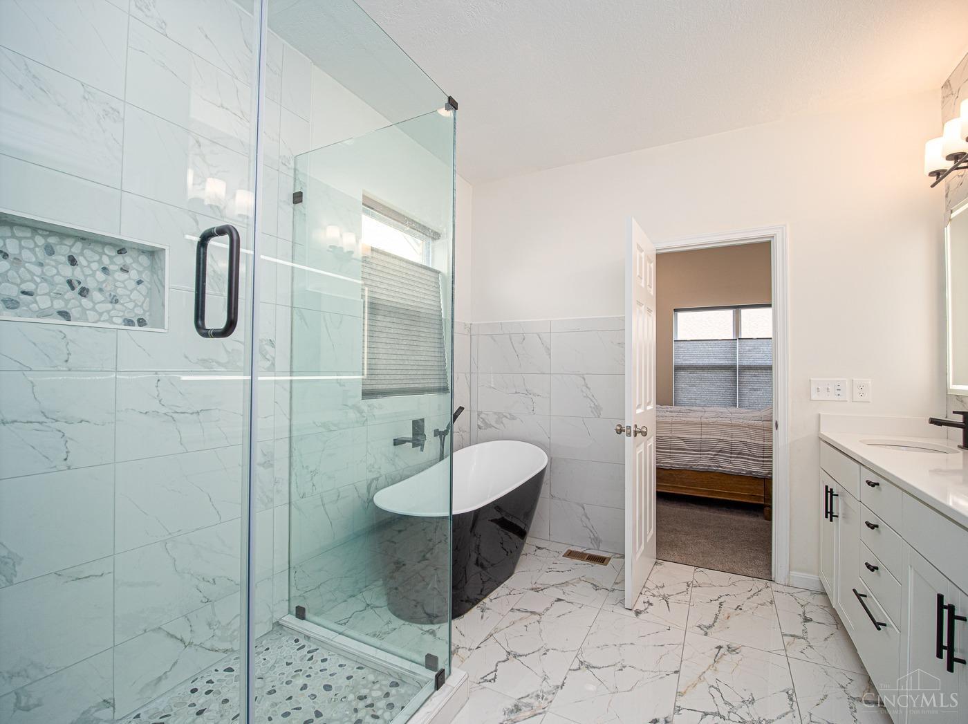 10015 Washington Glen Drive