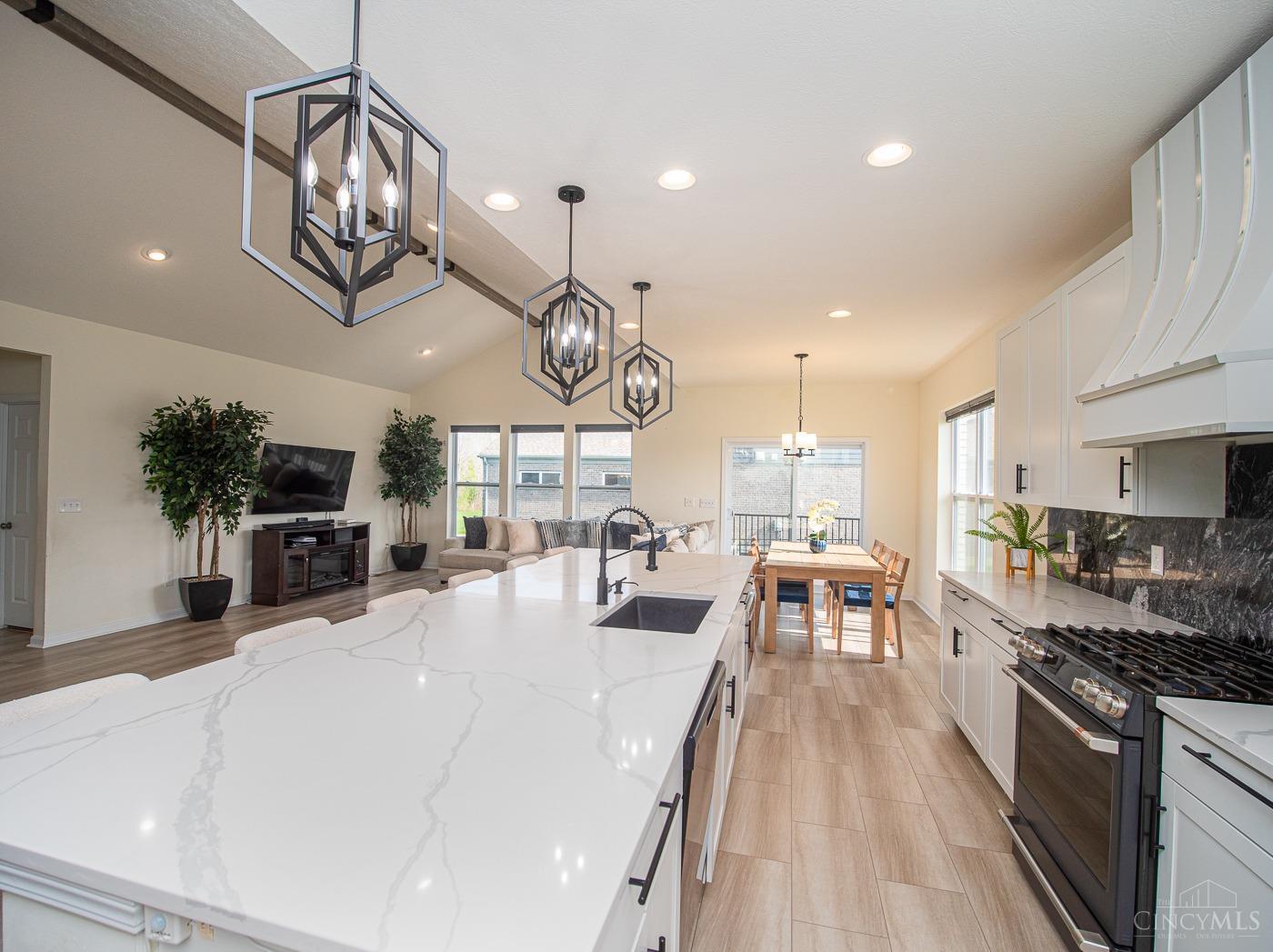 10015 Washington Glen Drive