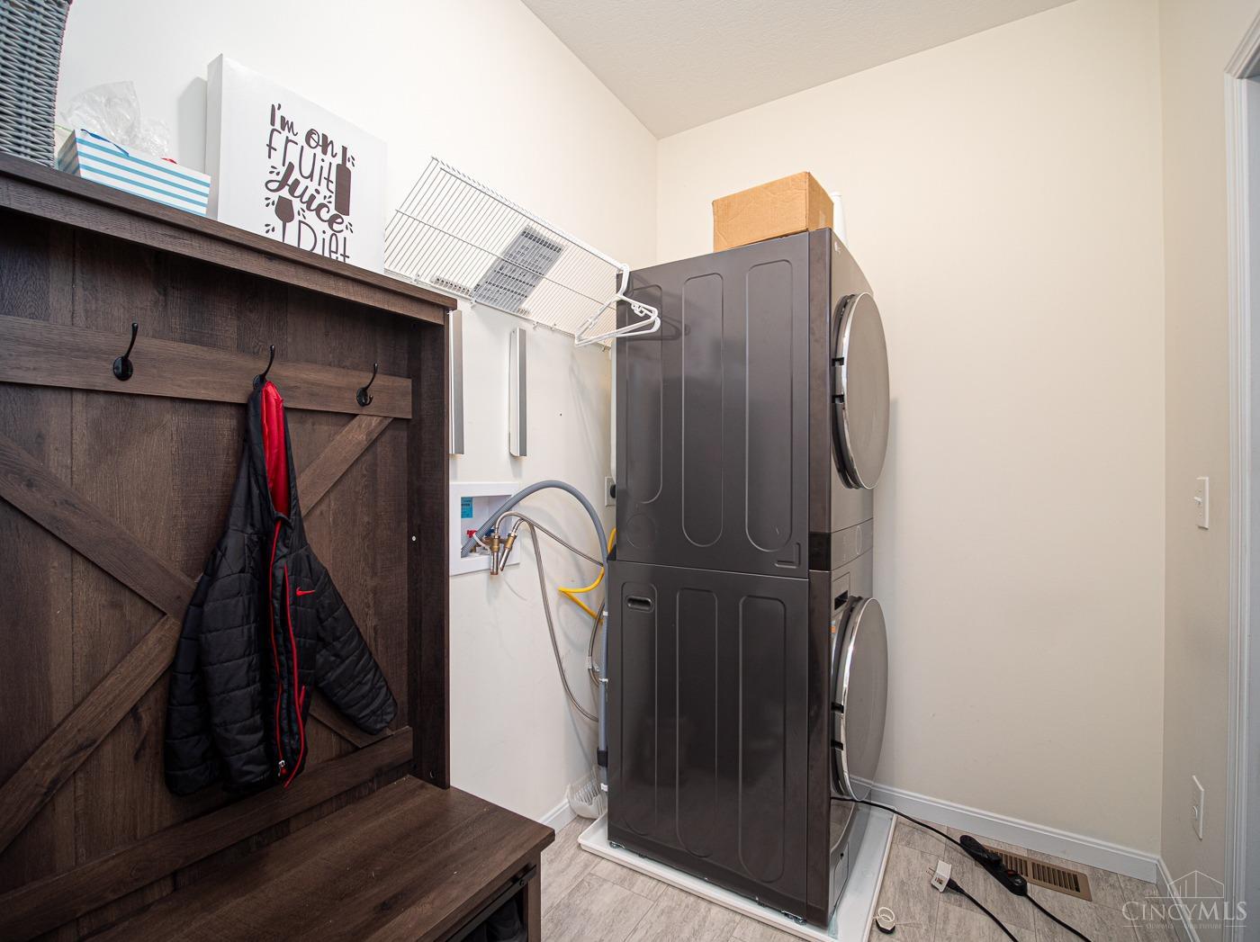 10015 Washington Glen Drive