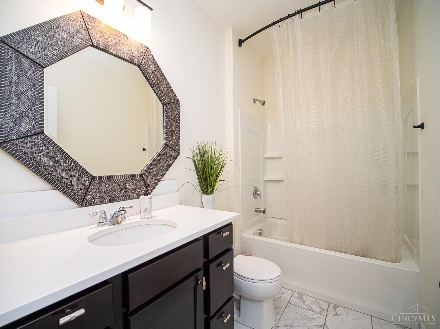 10015 Washington Glen Drive