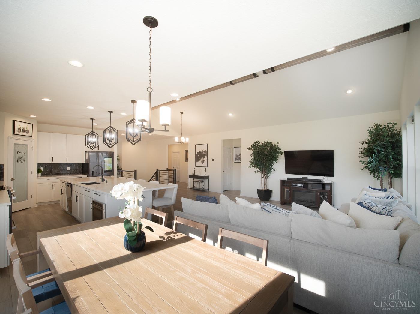 10015 Washington Glen Drive