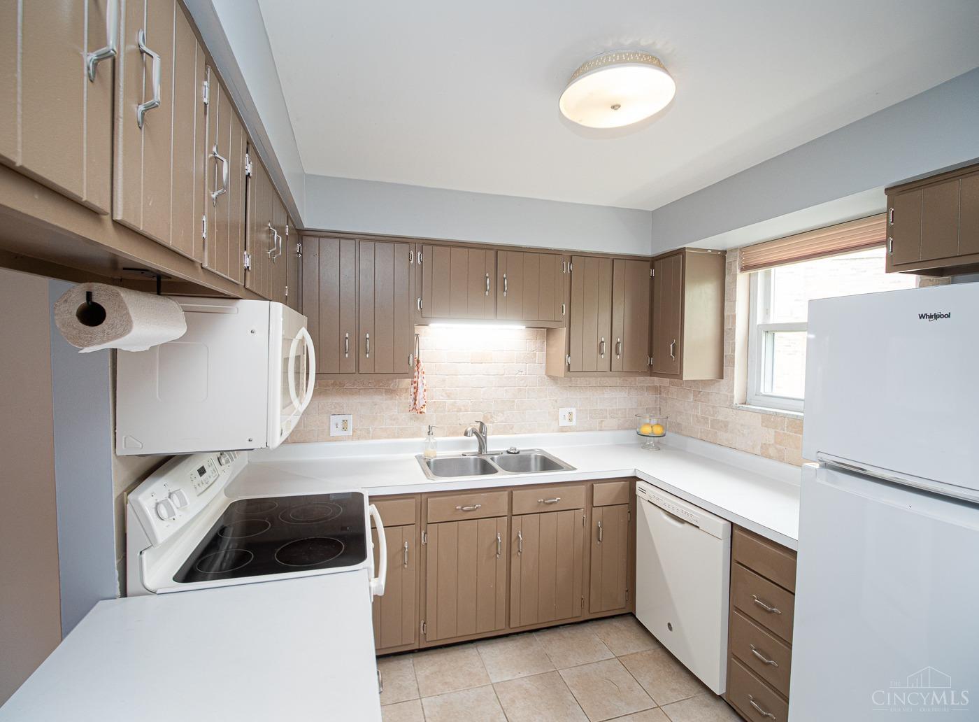 2851 Westonridge Drive