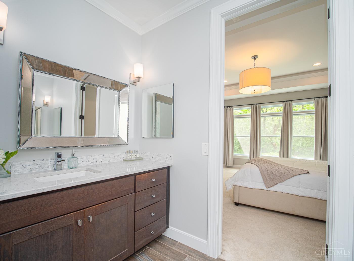 5393 Kings Ridge Way